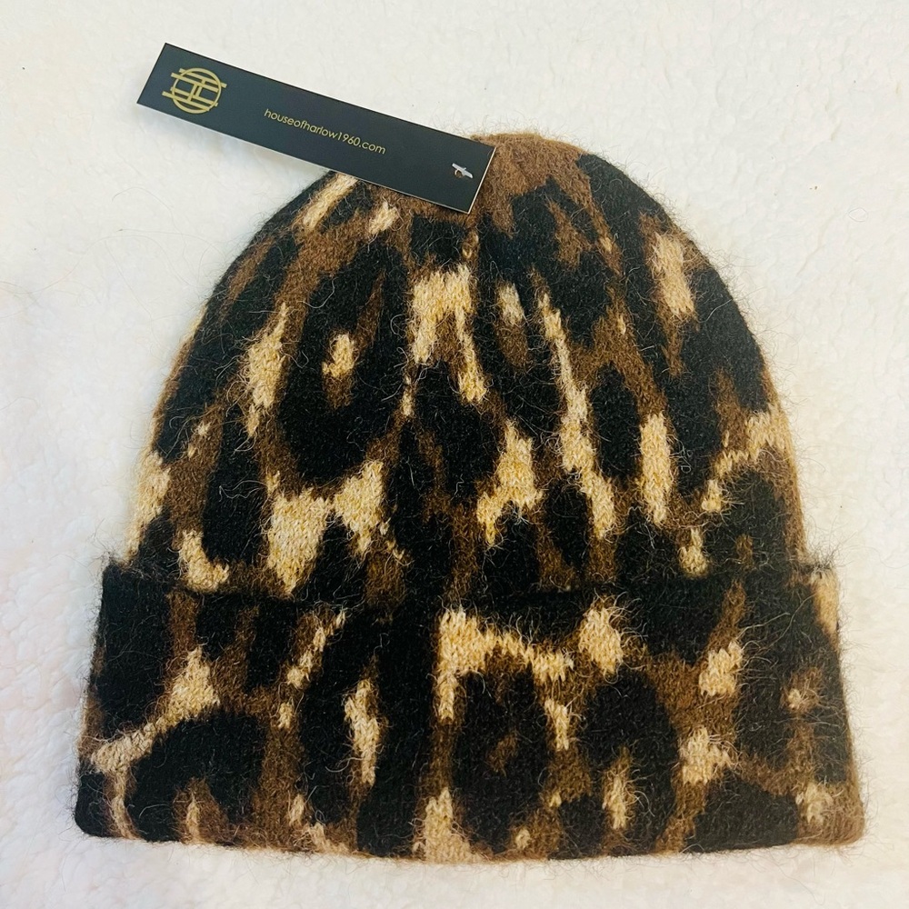 NWT House of Harlow 1960 Faux  Fur Leopard print Hat